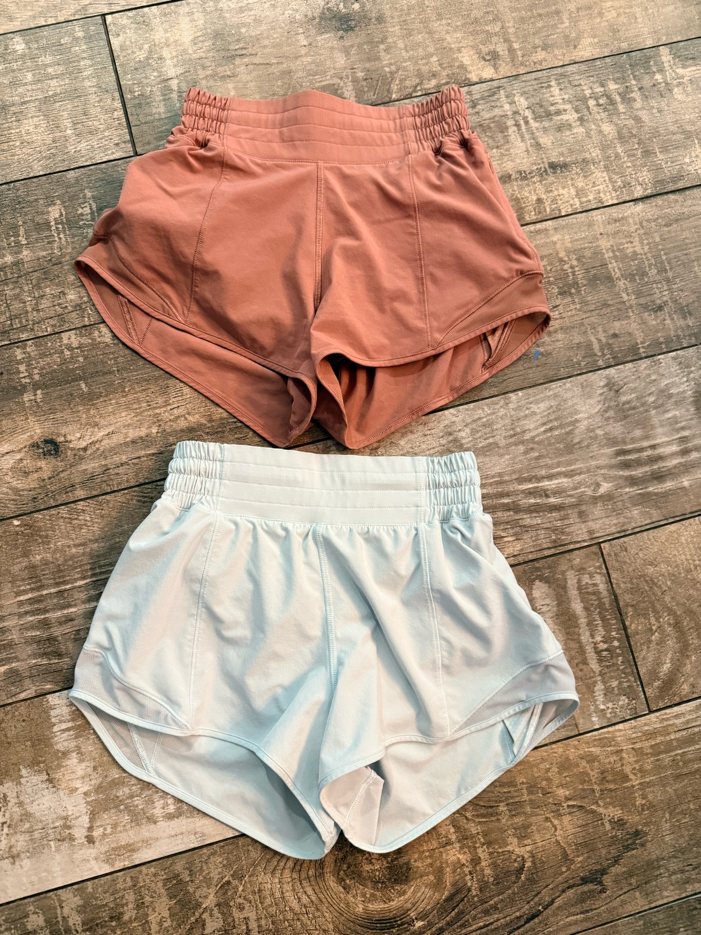 Lululemon Hotty Hot Lined 2.5”
